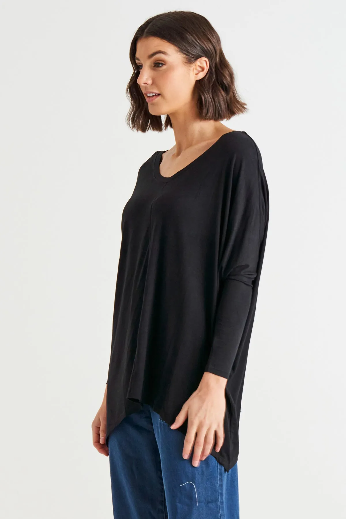 Betty Basics Kyoto V-Neck Tee Black