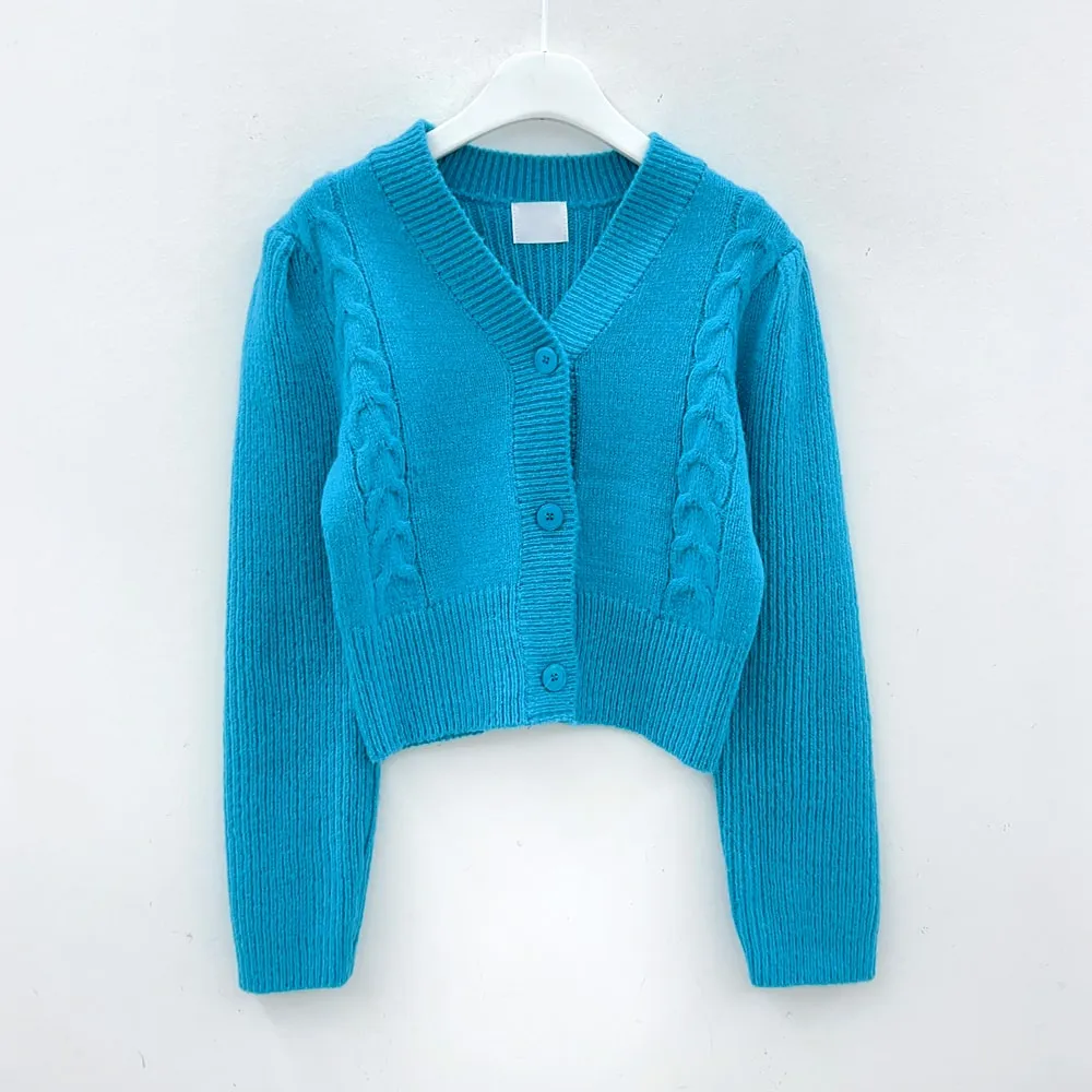 Cable Knit Cropped Cardigan J31