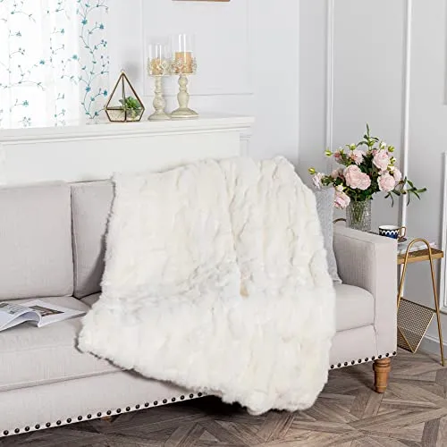 Natural Real Luxury Rabbit Fur Rug Throw Blanket Rug Patchwork Skin Fur Rug White（55in×63in）